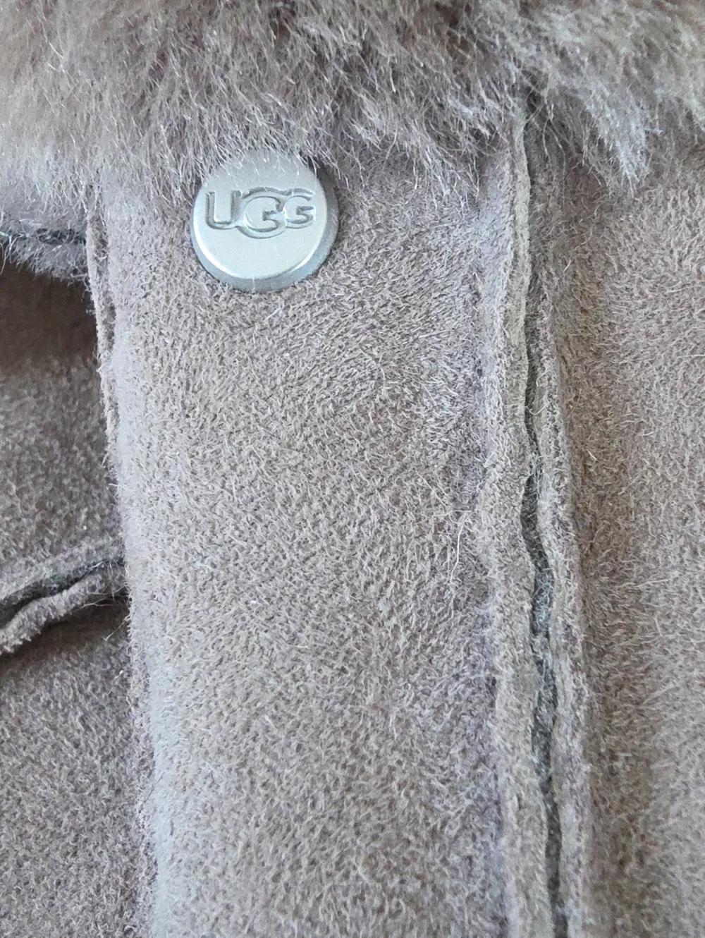 NWT UGG Women's Size L Stormy Grey Classic Perforated Suede Gloves 🩶❄🐑🎁